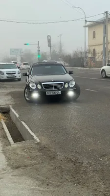 Продаётся Mercedes W211 1