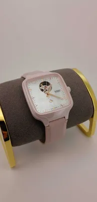 Женские часы RADO 1