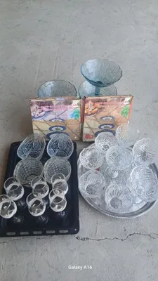 Продаются различные чащки, бокалы и вазы. Можно спокойно использовать