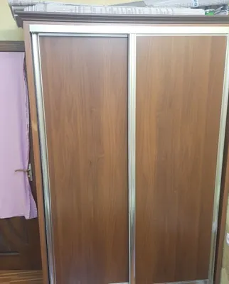 Yotoqxona yoki dahliz uchun shkaf sotiladi