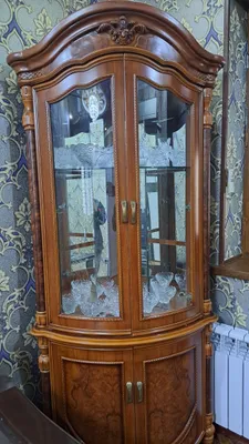 Угловой стенка продаётся. 1
