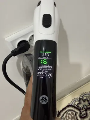 Elektromobillar uchun 1,5 kVt dan 3,5 kVt gacha quvvatlagich 1