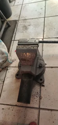 Sovet davriga oid tiskilar sotiladi 1