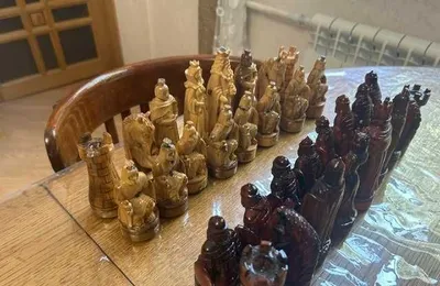 Xurmo yog‘ochidan qo‘lda tayyorlangan shaxmat 1