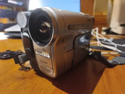SONY Handycam Digital 8 kamerasi 1