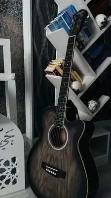 Original gitara, ideal holatda,cheholi qoshberladi! 1
