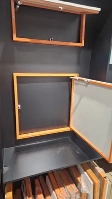 Настенный скрытый люк 1