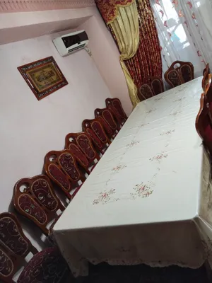 Стол стулья почти новый 1
