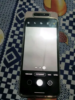 tilifon samsung A80 srochni sotiladi 1