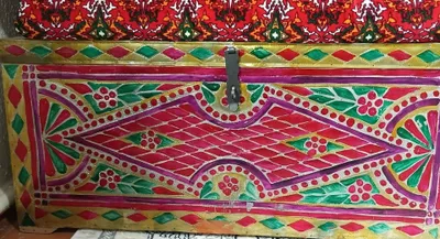 Срочно продаю антикварные сундуки оригинальные 1