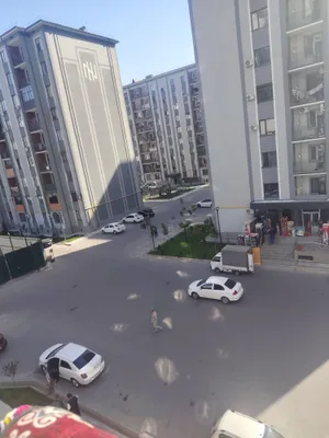 sergiliyda kv bor 1 xona qızlarga 1