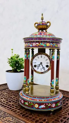 Продаётся эмалные часи 1
