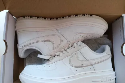 Nike Air Force 1 Luxe original, yangi, 43 o‘lcham 1
