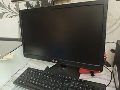 Монитор LG 19M35 1