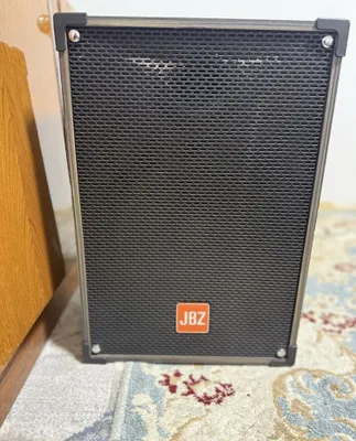 Продаётся новая колонка JBZ 1
