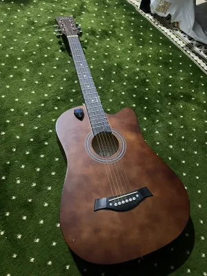 38 o‘lchamli yangi gitara 1