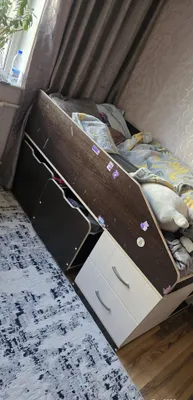 Продается детская кровать с матрасом 1