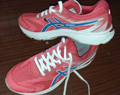 Кроссовки Asics 46 размер 1
