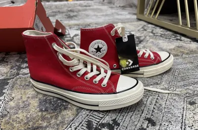 Original Converse krossovkalari, qizil, 42–43 o‘lcham. 1