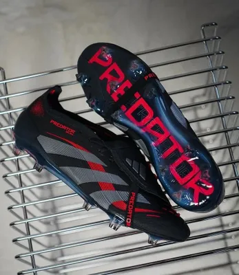 Бутсы Adidas Predator 1