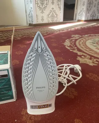 Паровой утюг Philips EasySpeed Advanced — керамическая подошва 1