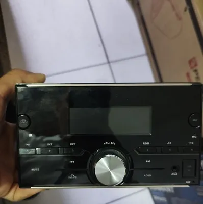 Продаётся китайская магнитола Pioneer, есть Bluetooth и USB 1