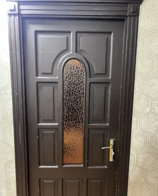 eshik shundan 4 ta bor
