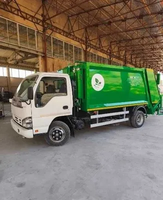7+1 ta chiqindi tashuvchi Isuzu NPR 82 CNG