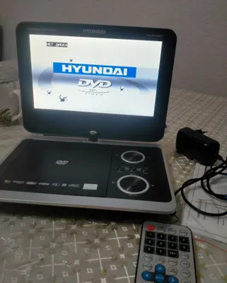 Портативный DVD-плеер HYNDAI 1