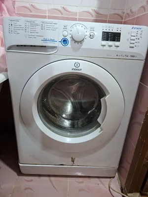 Стиральная машина Indesit 1