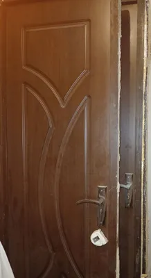 Продам двери на туалет и ваннную
