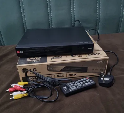 DVD-плеер LG DP132 с коробкой 1
