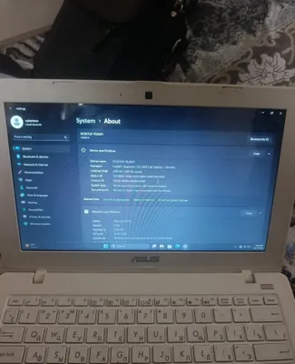 Noutbuk ASUS windows 11pro 1