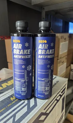Pnevmatik tormoz tizimlari uchun antifriz 9894 Mannol, 450 ml 1