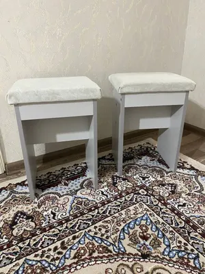стул сотилади 2 та 1