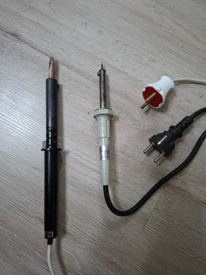 Продам 2 паяльника на 30w и на 100w. 1