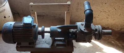 Водяной насос для откачки воды из канала 1