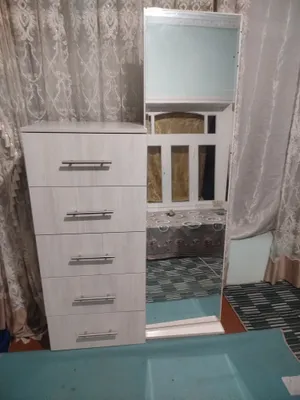 Тумбочка