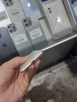 iPhone 8 64 ГБ 1