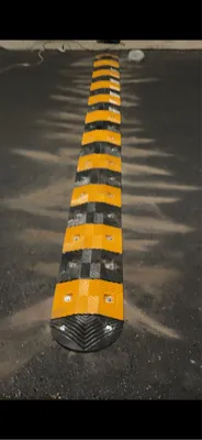 Лежачий полицейский