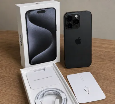 iPhone 15 Pro Max 256 GB Black Titanium — ideal holatda