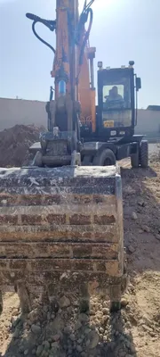 Hyundai 1400 Ekskavator sotiladi 1
