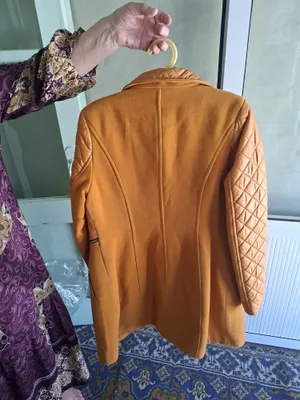 Juda yaxshi toylaga kiysela boladi qalin va kojasi toza 1