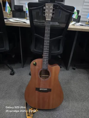 41 razmer accustik gitara ideal holatda 1