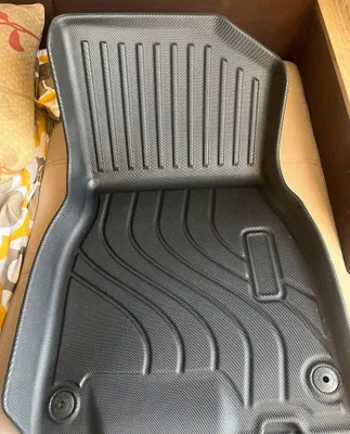 Новые коврики для EQE SUV. 1