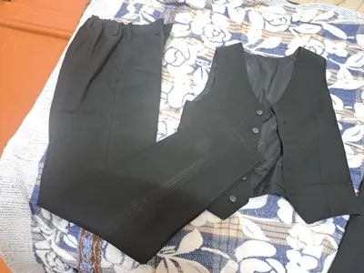 O‘g‘il bolalar uchun maktab kostyumi