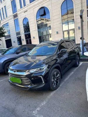 Tracker 2, qora rang, 17 000 + qoraytirilgan oynalar + antiradar 1