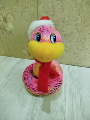 Qiz bola Iion oʻyinchoq sotiladi