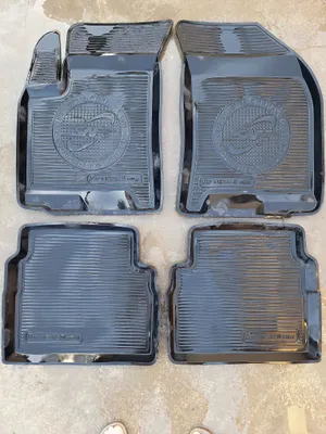 Nexia 3 uchun poliklar sotiladi 1