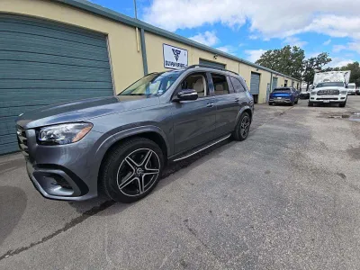 2025 Mercedes-Benz GLS 450 4MATIC 1